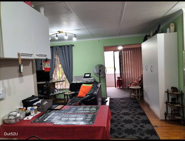 3 BEDROOM HOUSE FOR SALE IN FRAAIUITSIG